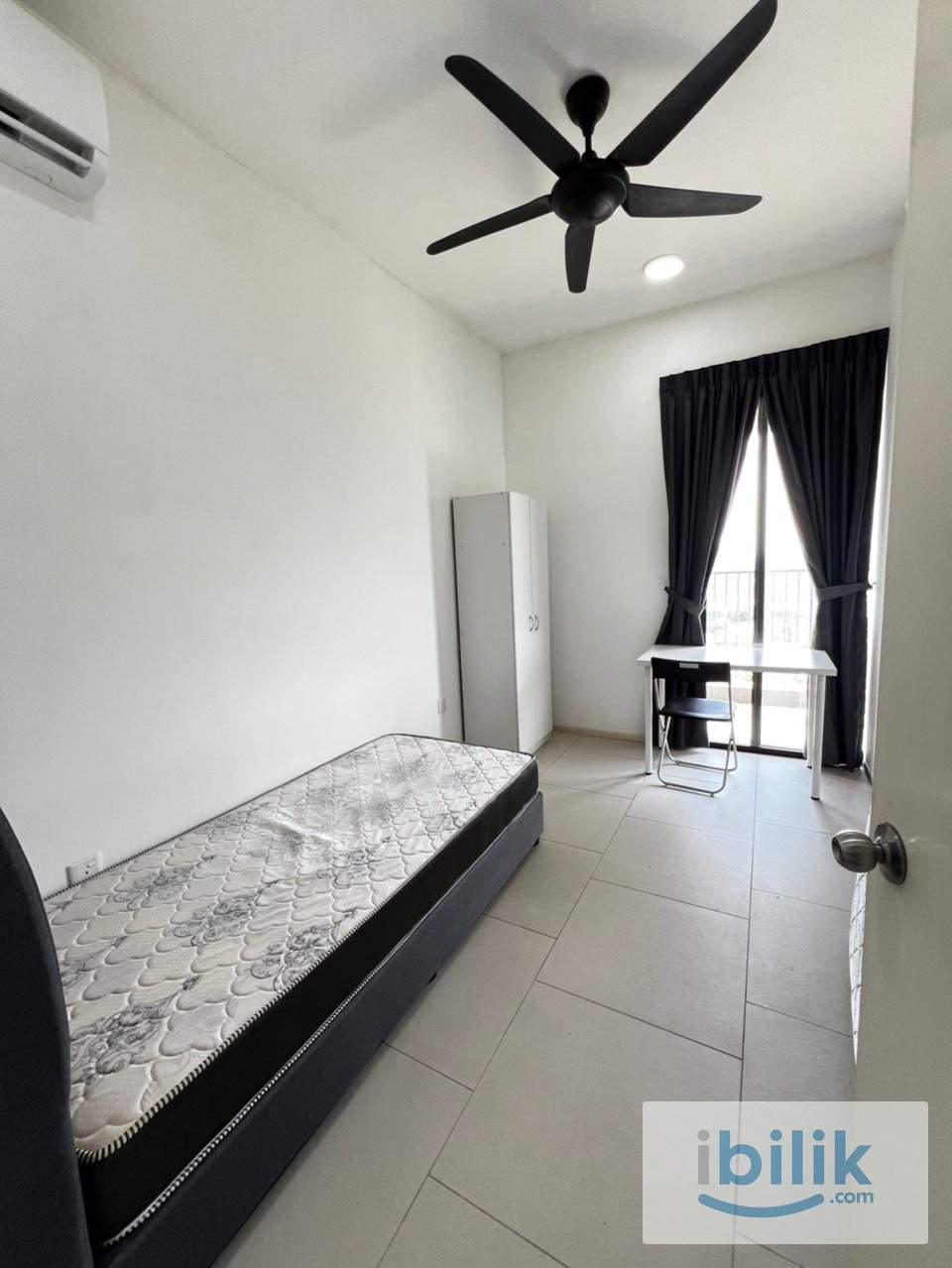 Single Room _Sq Where Kg Selamat_Mixed Gender Unit_MRT Kg Selamat - Image 4