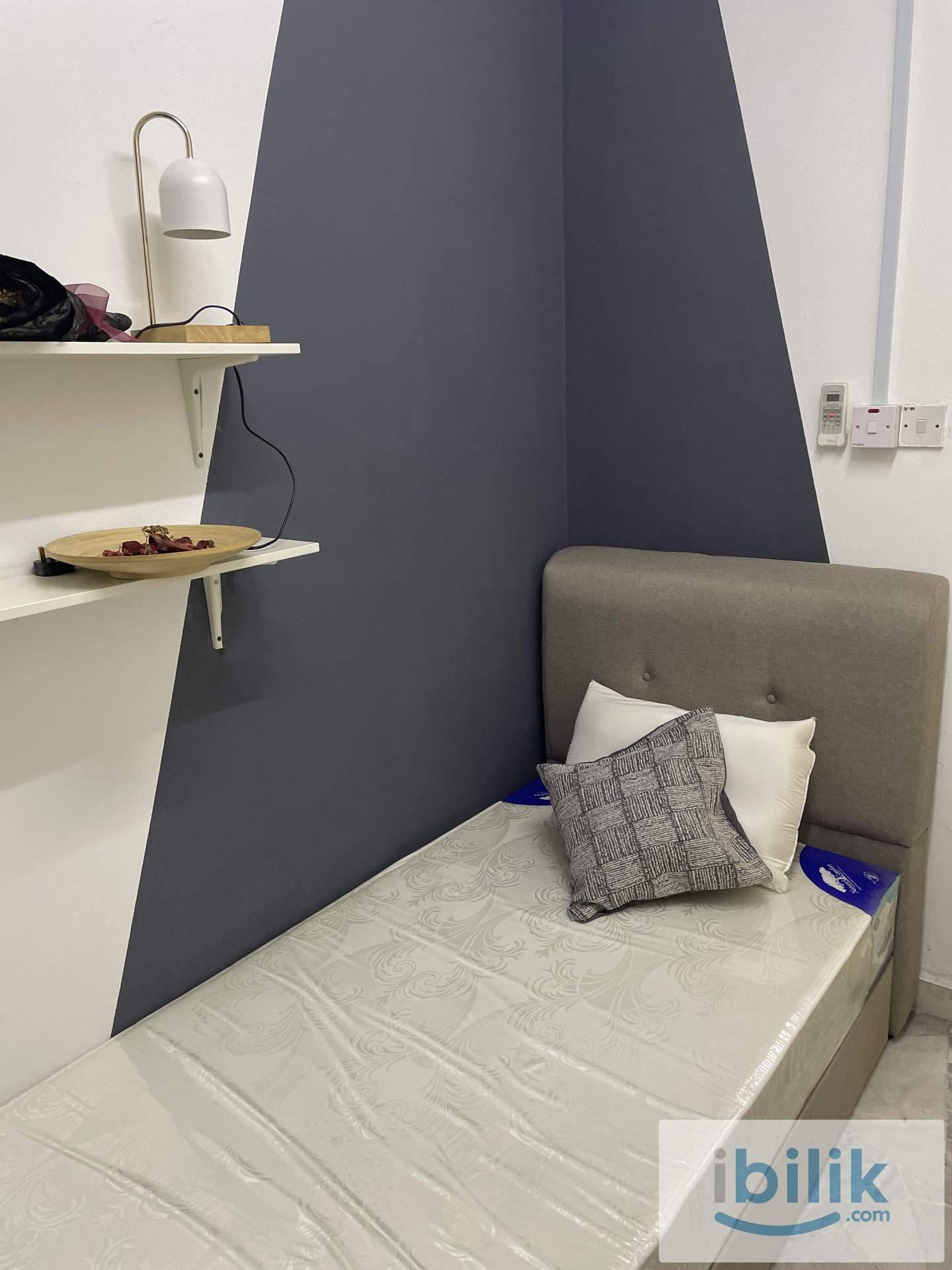 SMALL AND CLEAN ROOM FOR MALE UNIT (NOT MIXED) FOR RENT  - Image 1