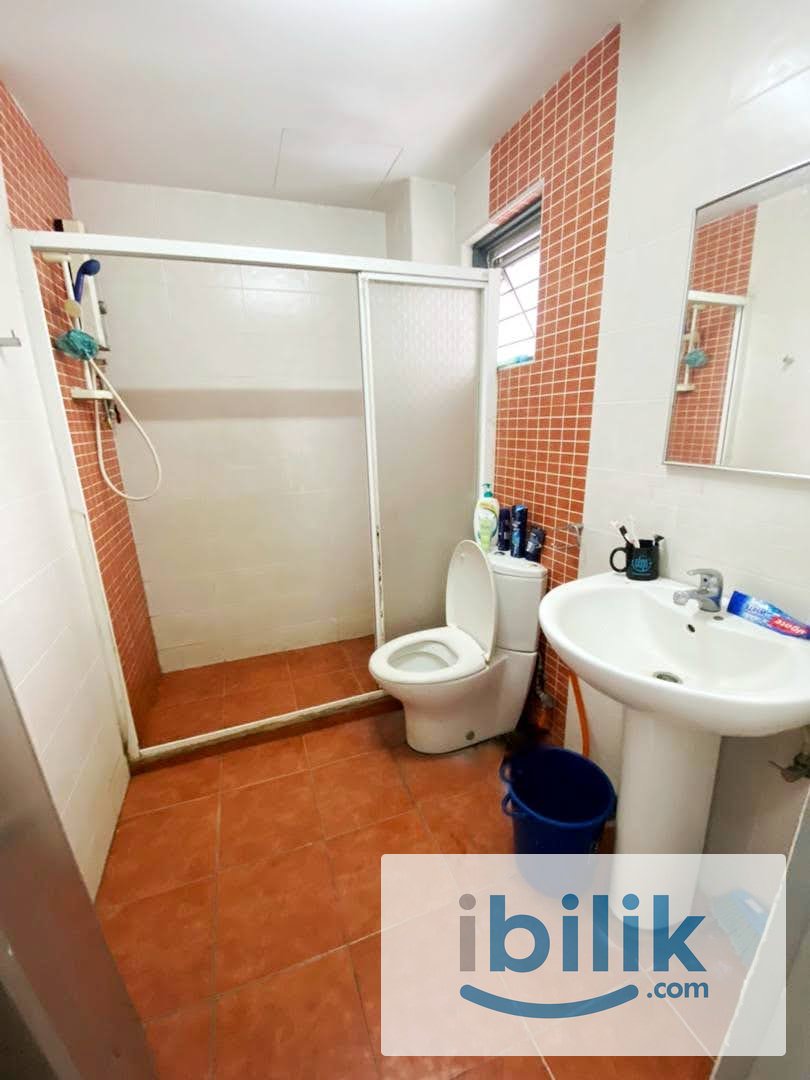 Subang Apartment Room 3 - Image 3