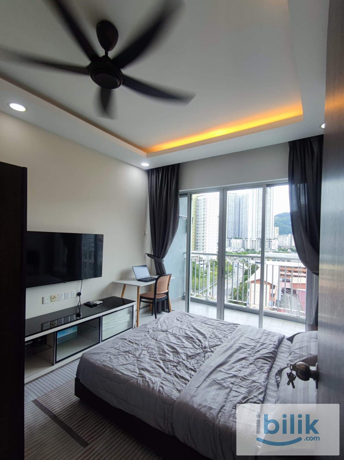 Beautiful Balcony Room Rental - Golden Triangle, Sungai Ara, Bayan Lepas - Image 1