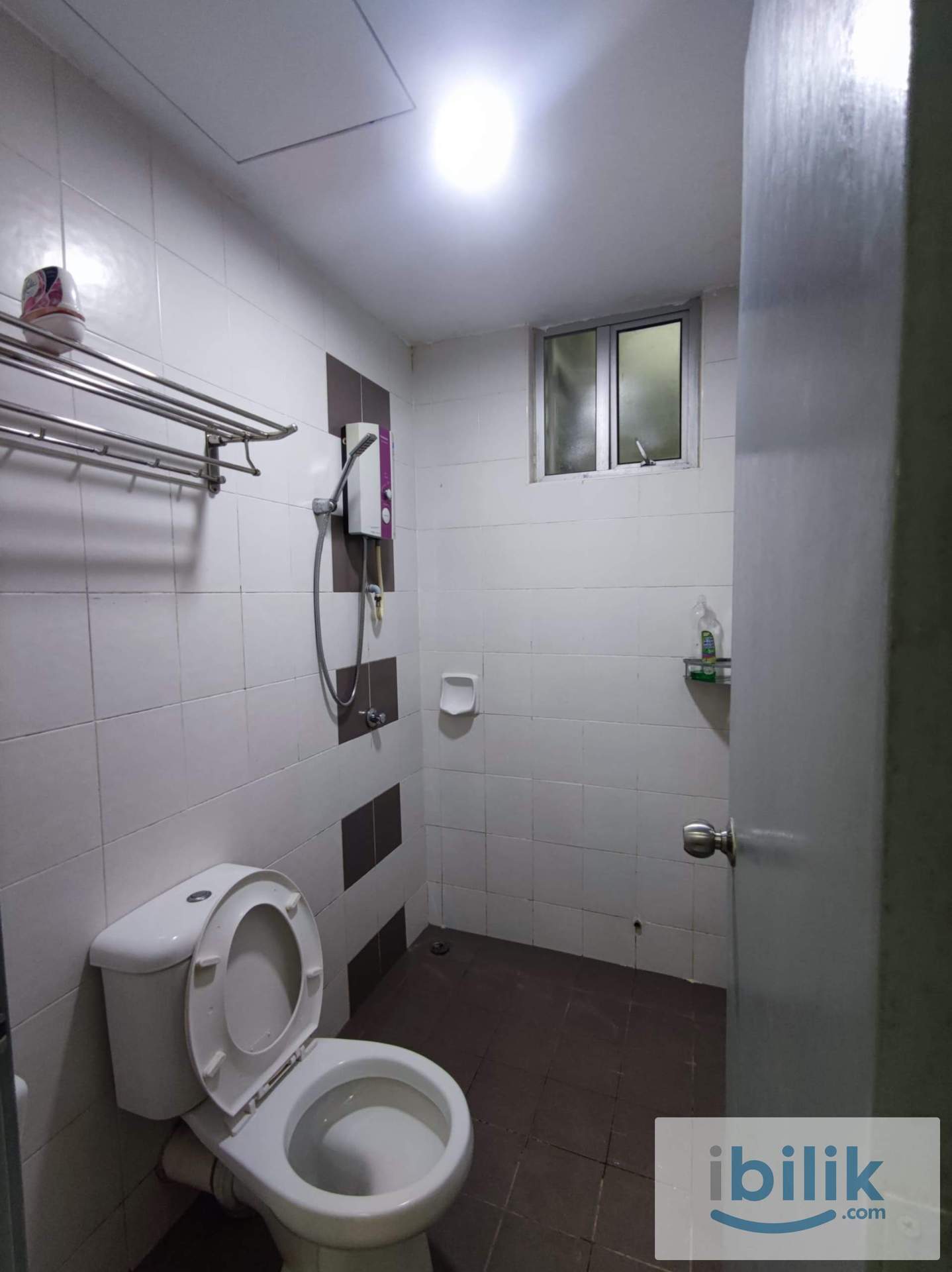 Beautiful Balcony Room Rental - Golden Triangle, Sungai Ara, Bayan Lepas - Image 6