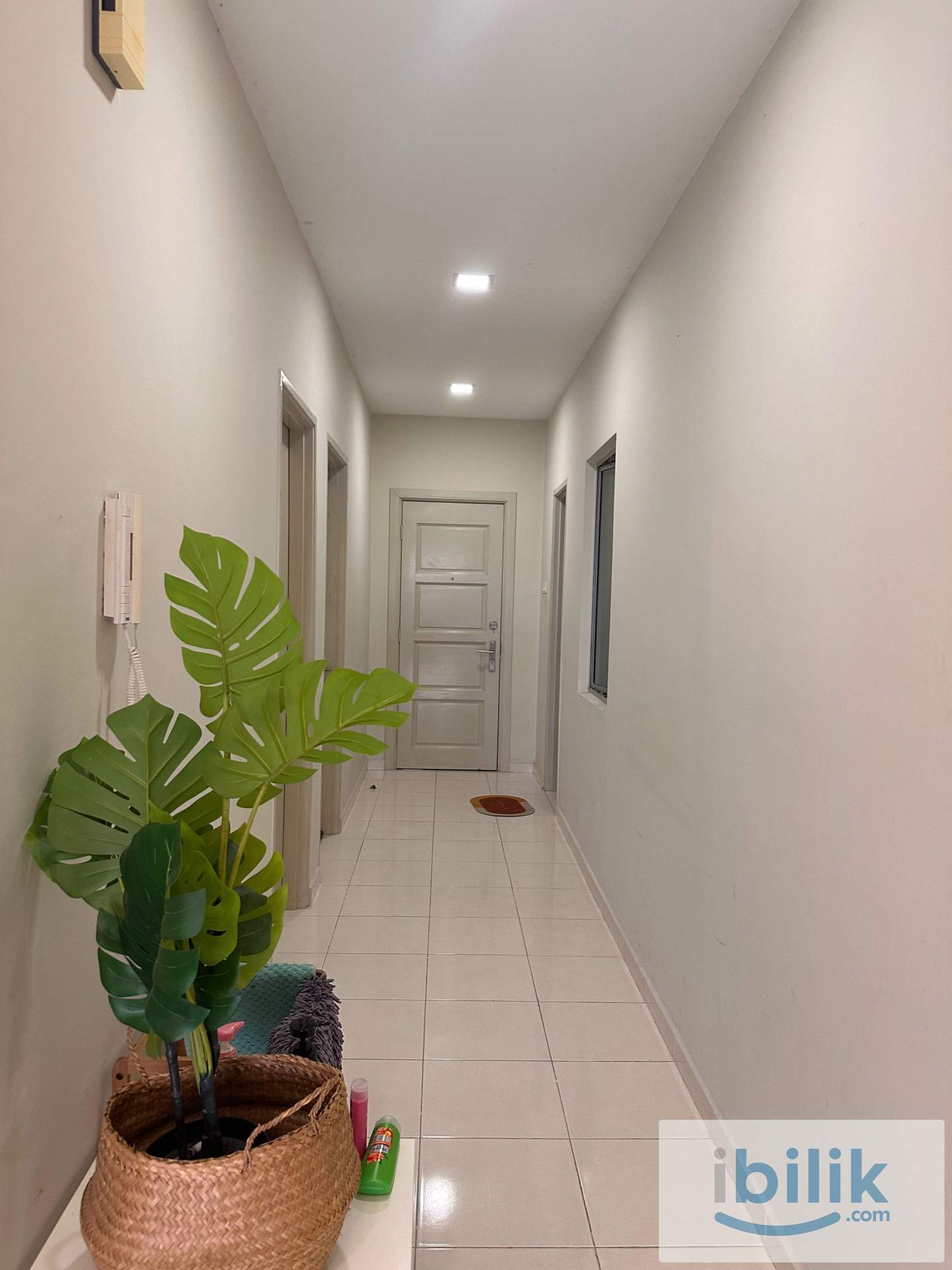 Middle room for rent - Image 3