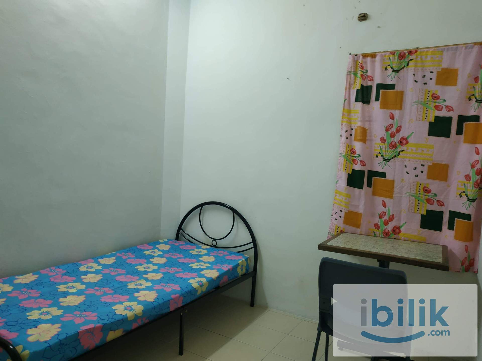 Master Bedroom for rent @ Seri Botani - Image 1