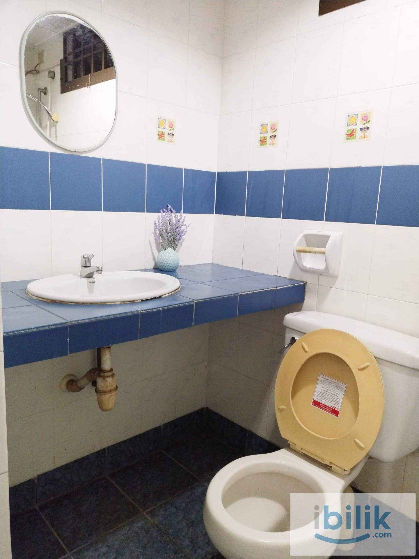 Middle Room For Rent At Taman Mount Austin  - Image 3