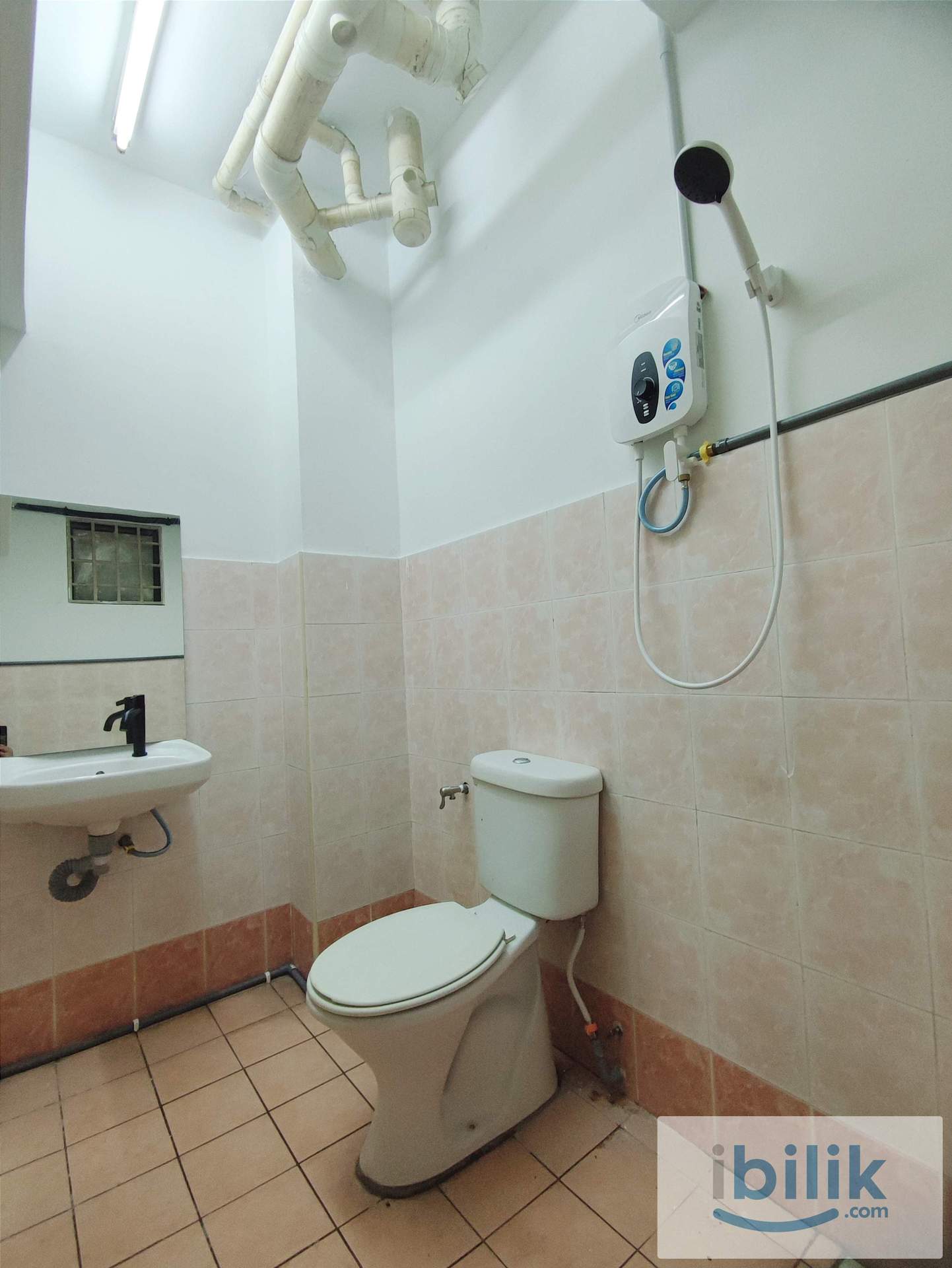 🔥Utilities Included🔥Fully Furnished Medium Room [FEMALE ONLY] at Bougainvilla Apartment at Mont Kiara/Segambut - Image 2