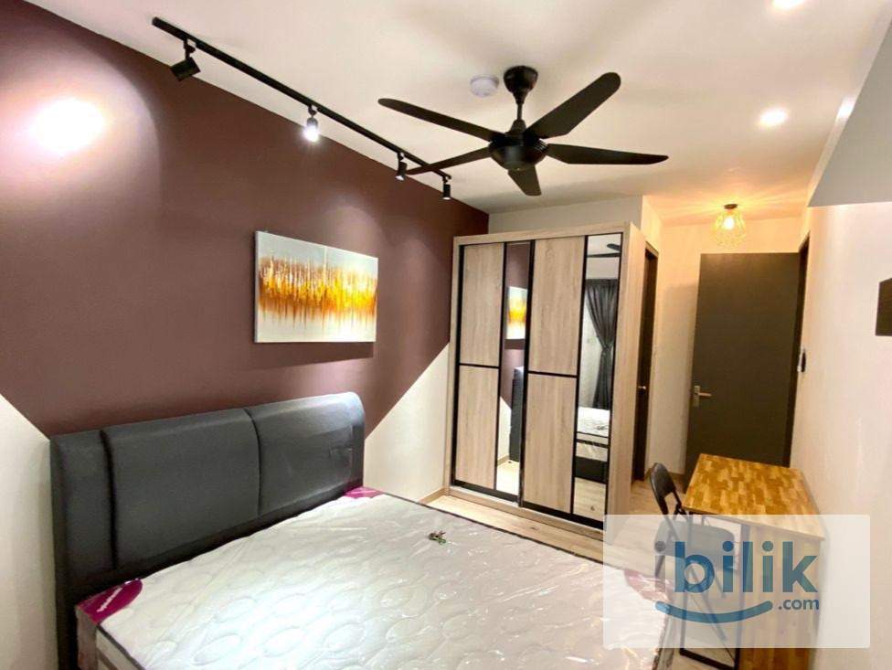 Master bedroom mixed gender unit move in asap - Image 1