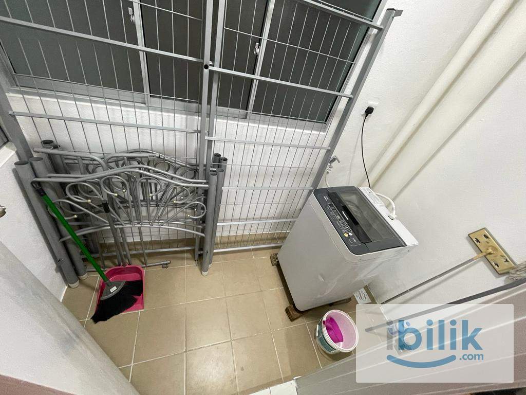 Female Malay Sharing room (looking partner) (Walk to LRT Station) Offer if can move in ASAP - Image 4
