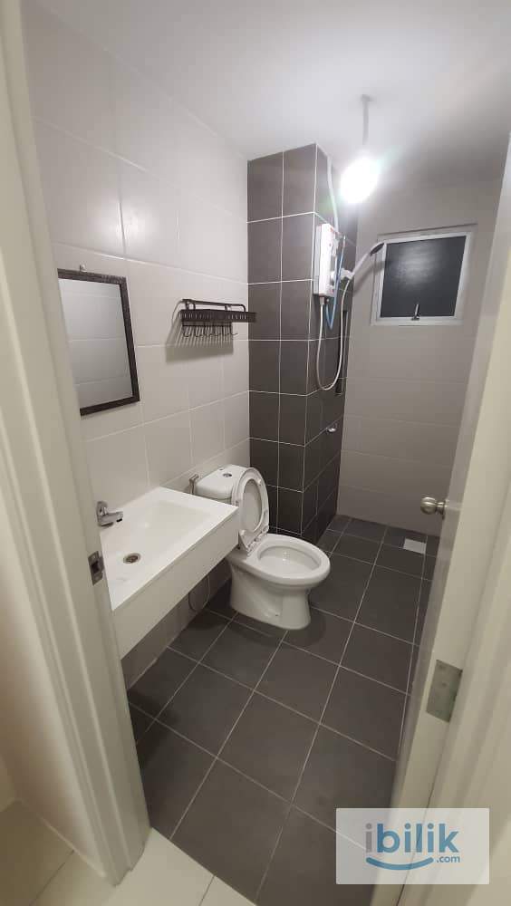 Female Muslim Single Room (Walk to LRT Station) Rental include Utilities - Image 7