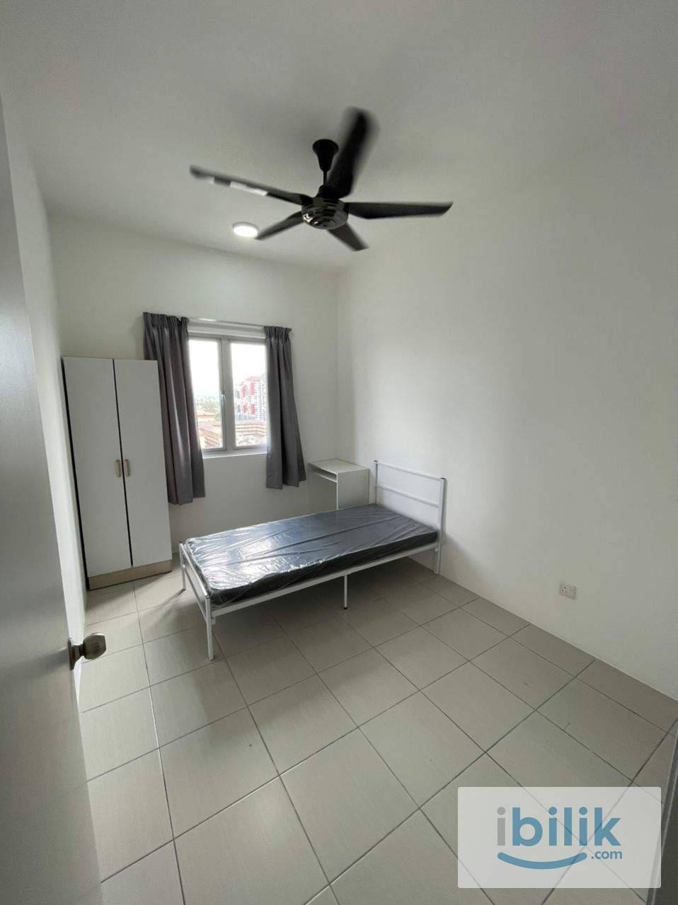 Female Single Muslim Room (Short Term ok) Walk to LRT Melati - Image 1