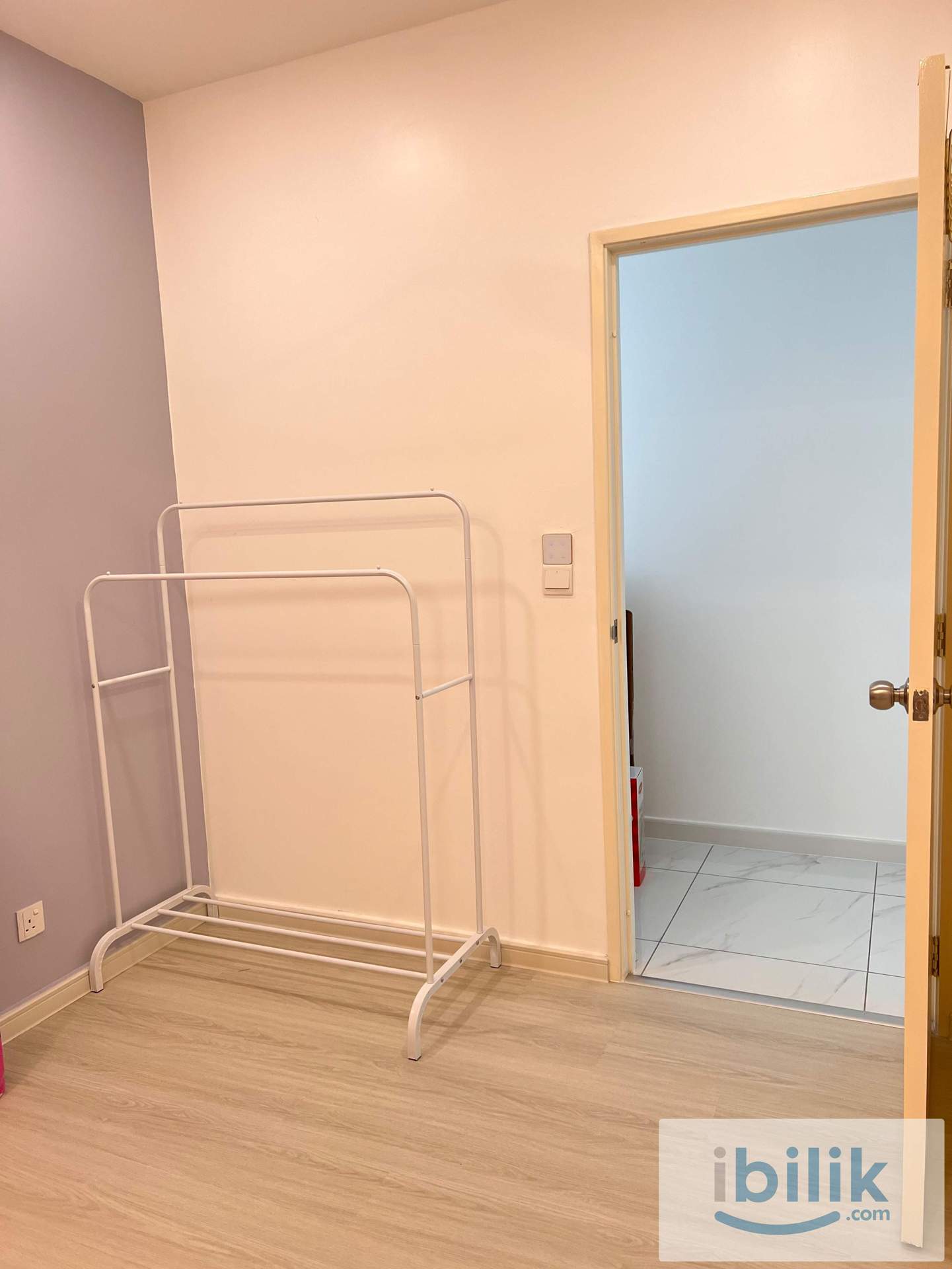 {Come with Car park} Single Room at I-Santorini, Tanjung Tokong - Image 3