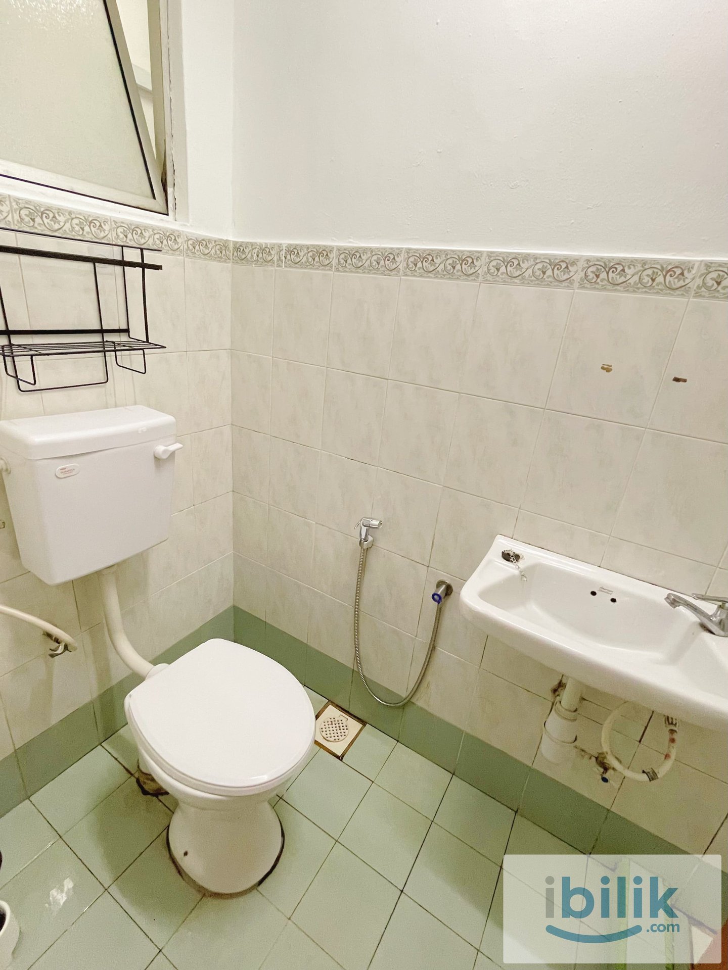 🔥MUST VIEW ROOM!🔥PREMIUM BALCONY ROOM🏡NEAR TO IKEA & THE CURVE 🛍️ - Image 5