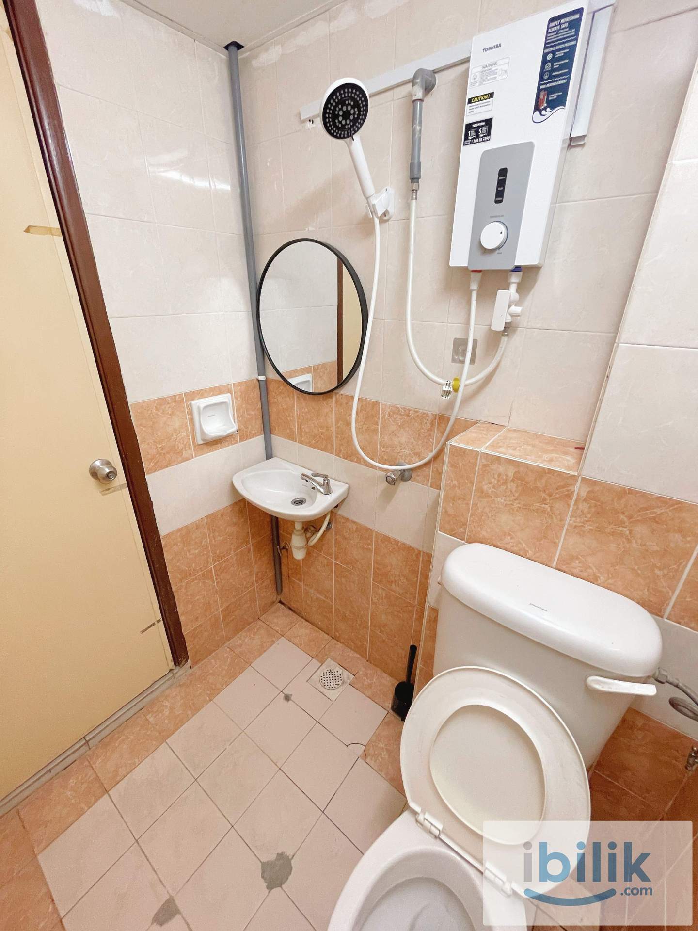 🏡 BALCONY ROOM IN KOTA DAMANSARA😍 WORK FROM HOME FRIENDLY💻 - Image 5