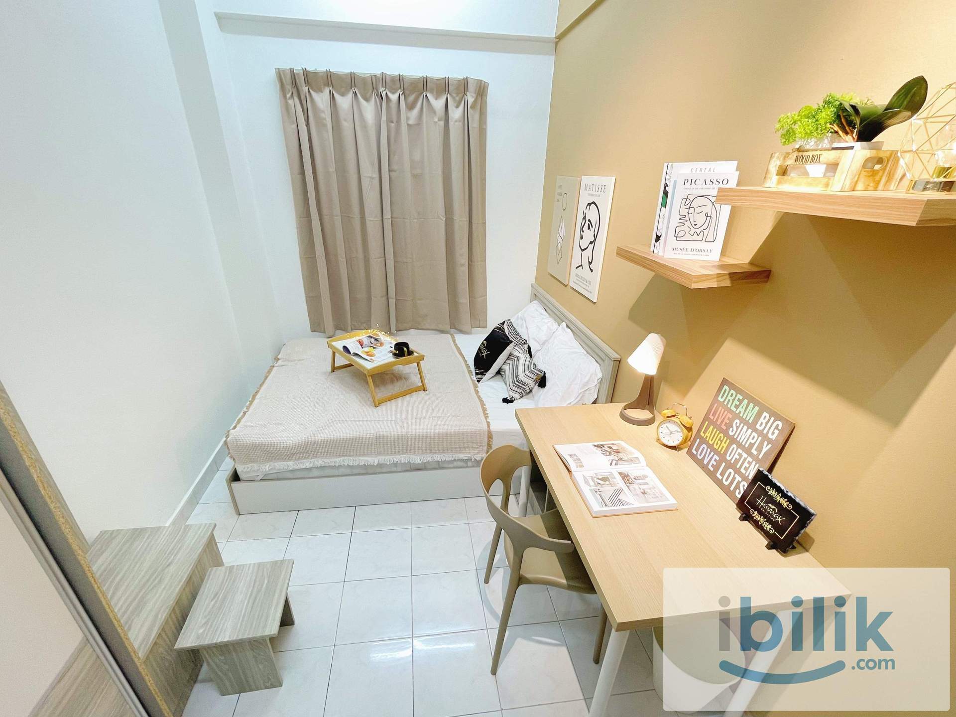 💯100% SATISFACTION GUARANTEED🏆 PREMIUM BALCONY ROOM🏡NEAR TO IKEA & THE CURVE 🛍️ - Image 1