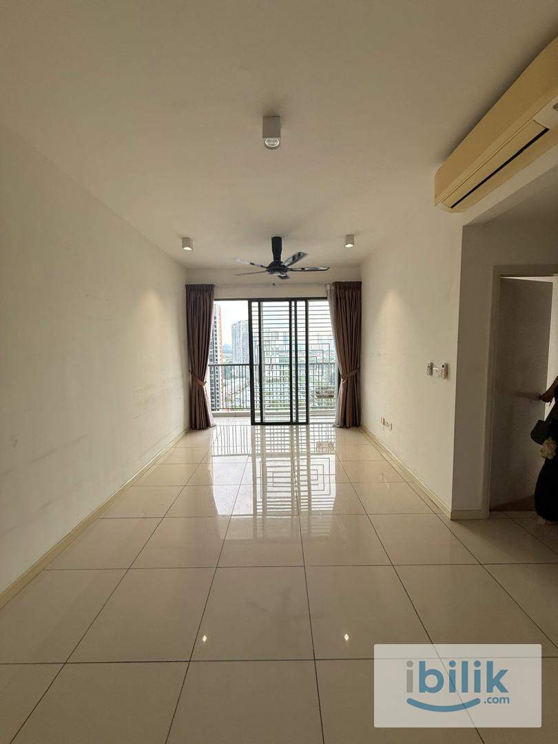 MASTER ROOM WITH PRIVATE BATHROOM (NO PARTITION ROOM) - Image 4