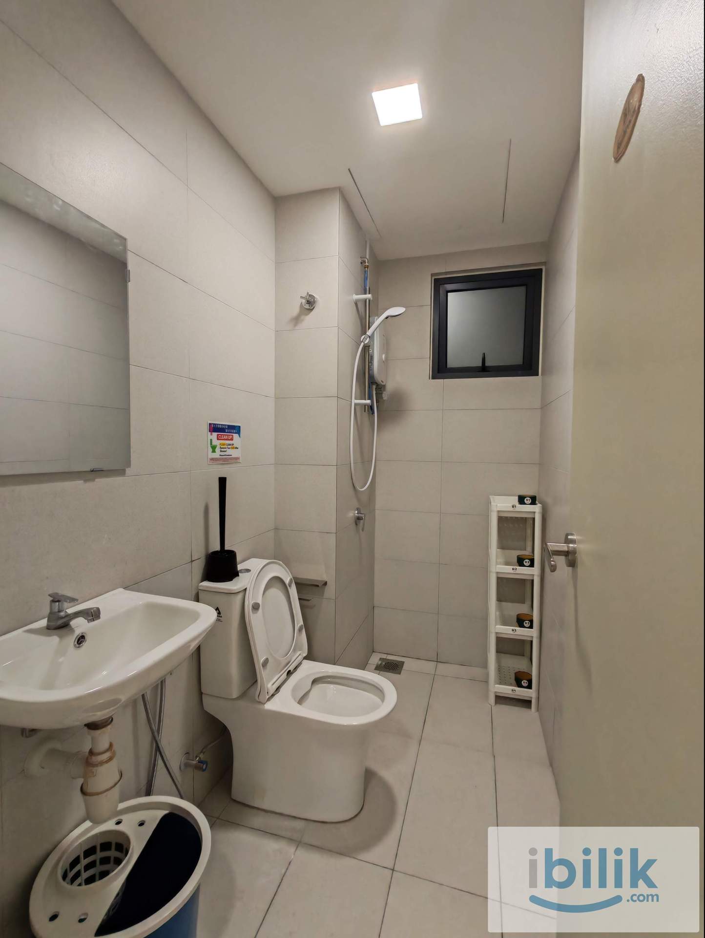 Master Room at Seiring Residensi, Subang Permai Damaisuria, Shah Alam - Image 2
