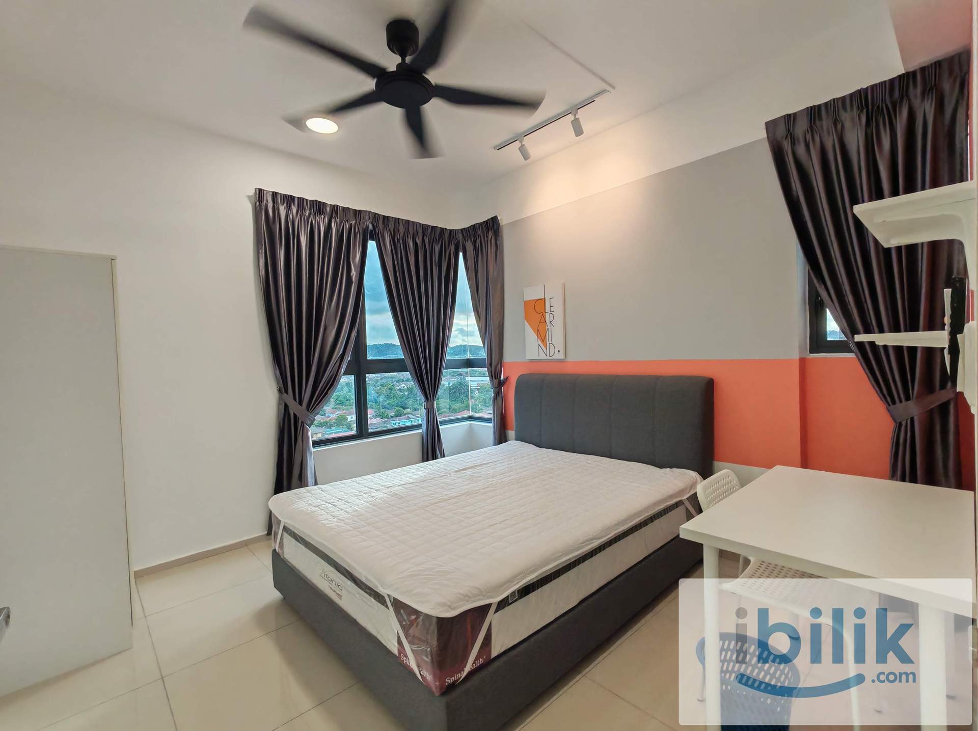 Middle Room at Seiring Residensi, Subang Permai Damaisuria, Shah Alam - Image 1