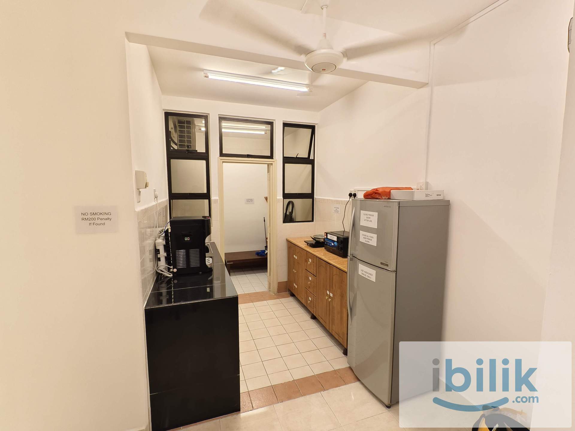 Middle Room at Pelangi Utama, Bandar Utama, Petaling Jaya - Image 4