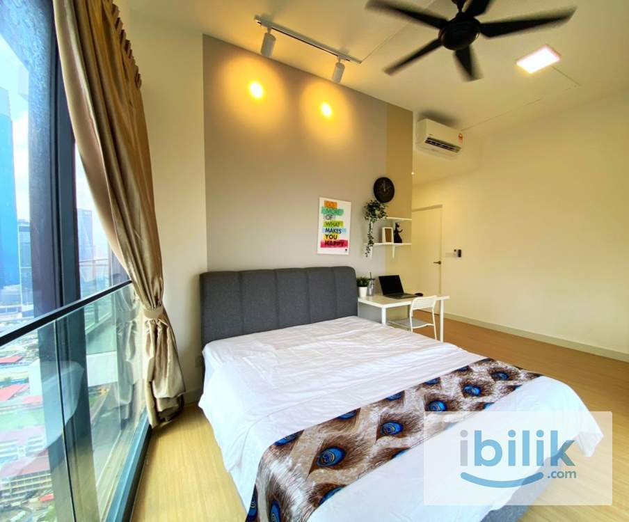 Master Room at Continew Residence - Image 4
