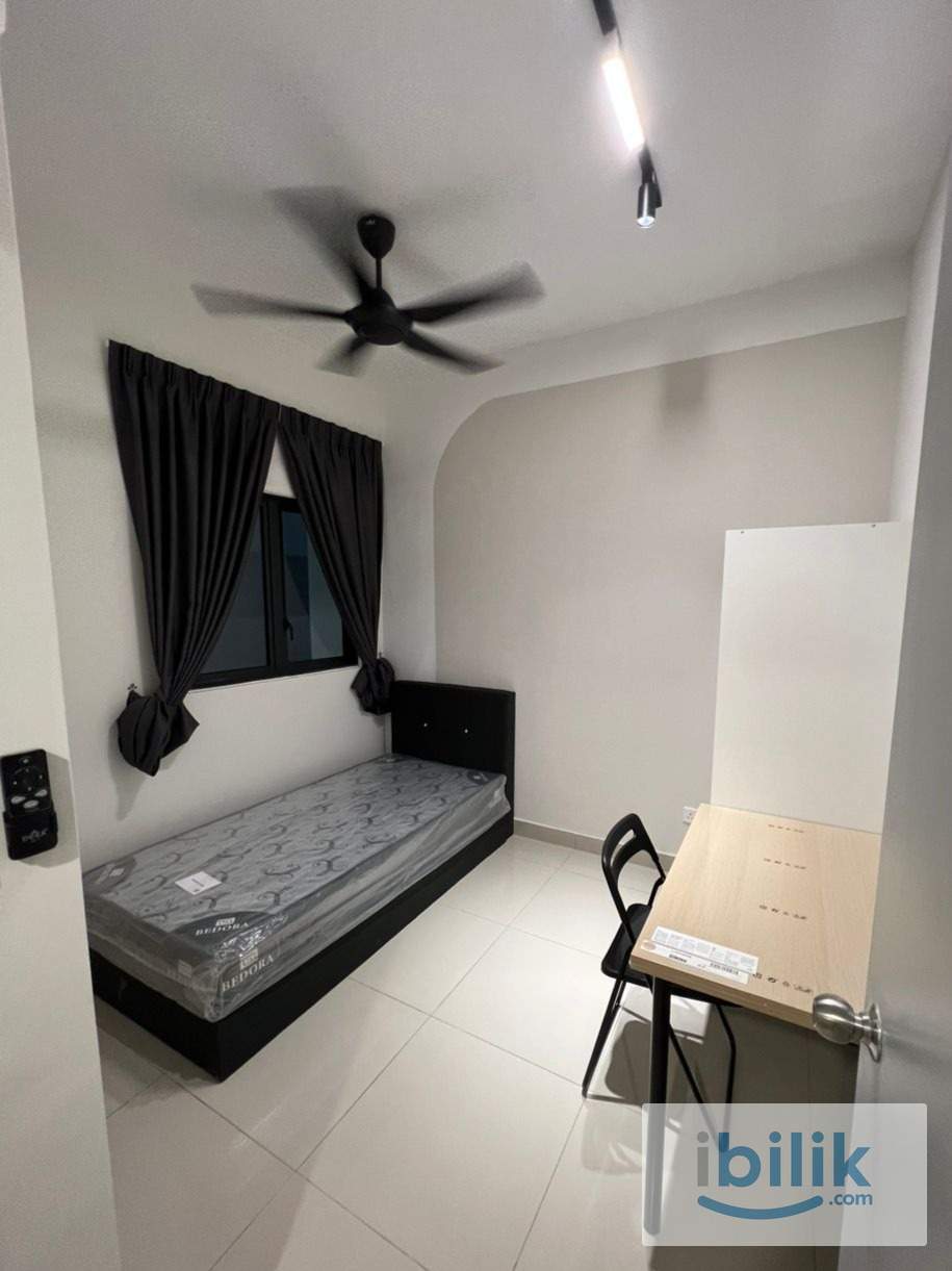 Single Room For Rent - Image 1