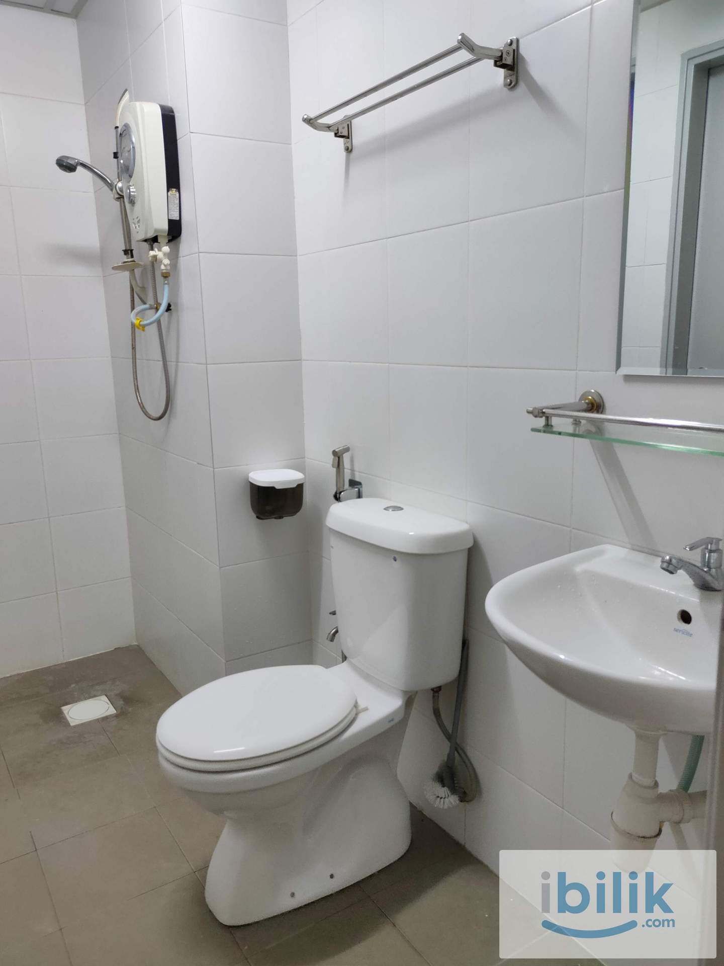 [FEMALE ONLY] Single Room at Kiara Residence, Bukit Jalil Beside Awan Besar LRT - Image 8