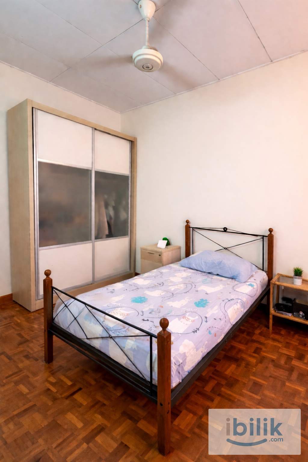 BU 4, Bandar Utama – Nice and Spacious Middle Room for Rent (RM650) - Image 1