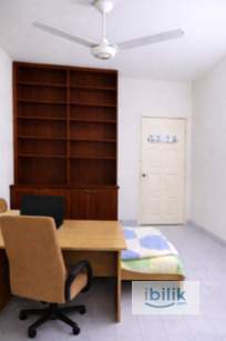 BU 4, downstairs large room available for rent - rm 700 - Image 2