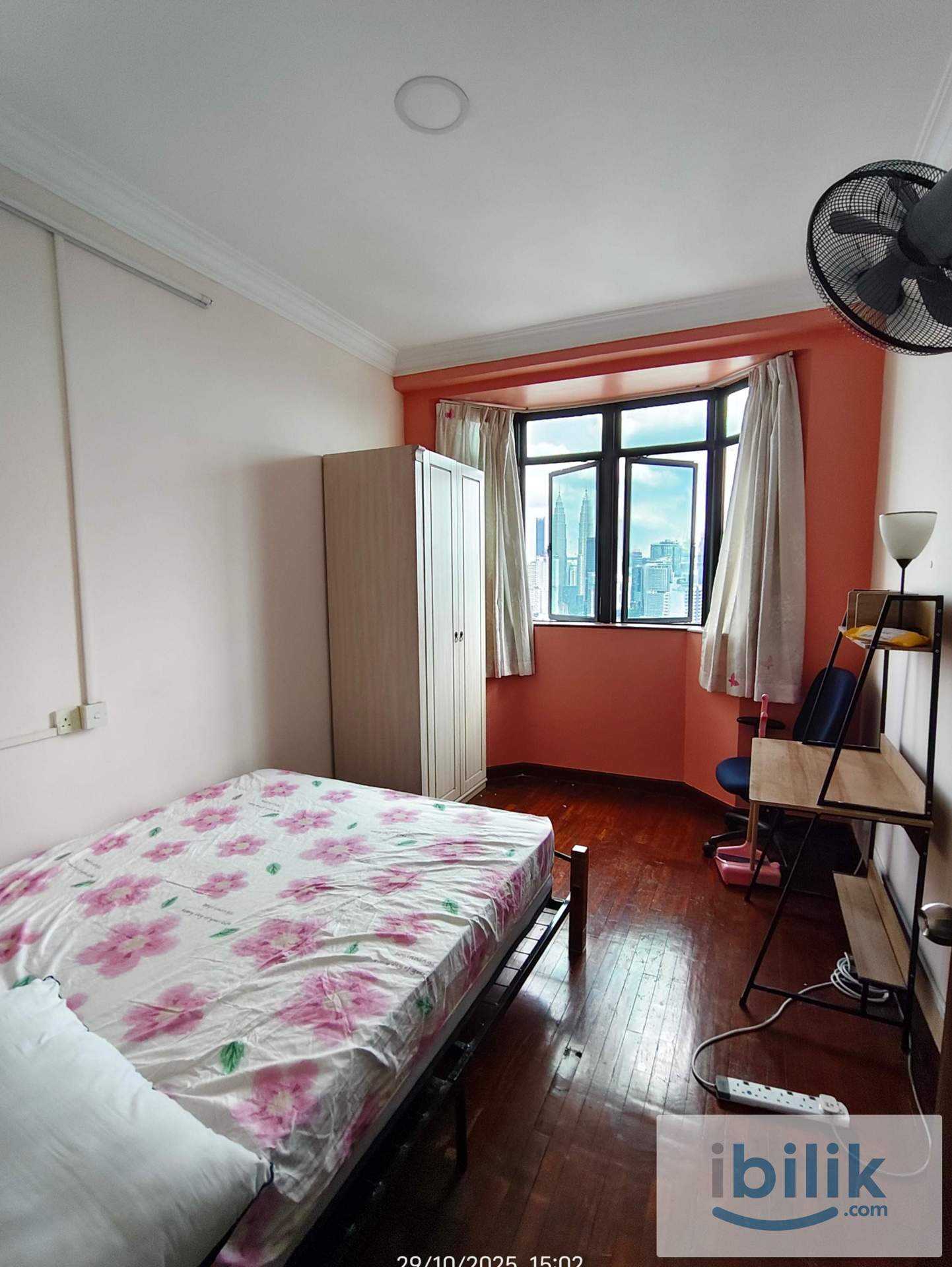 Bistari Condo Middle Room (R2) ALL FEMALE, PWTC LRT, Sunway Putra Mall - Image 1