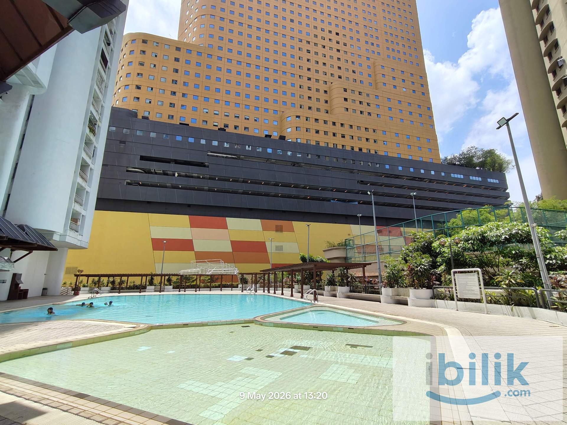 KL Villa Putra Studio, LRT PWTC, Sunway Putra Mall, Putra Komuter Train Station - Image 9
