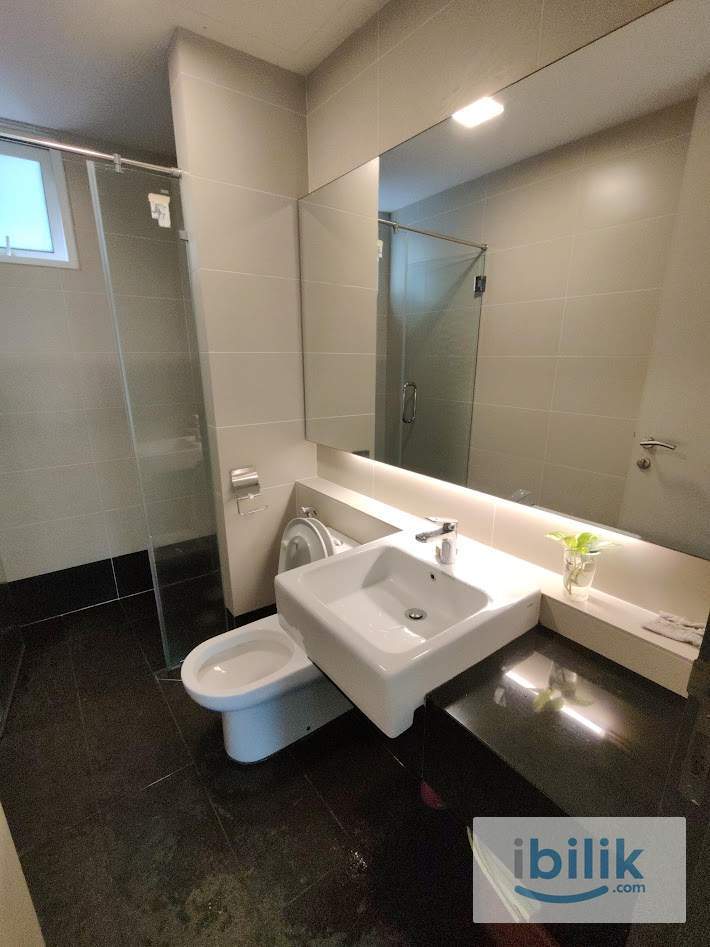 Tiara Mutiara 2, Single Room, Next To Bloomsdale Shopping Mall - Image 3