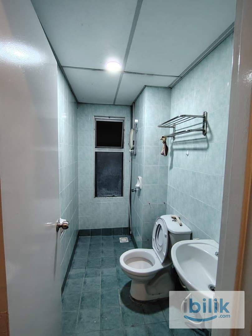 F/Furnish Single Room with Balcony D'Aman Ria Condo PJ Kelana Jaya for rent  - Image 8