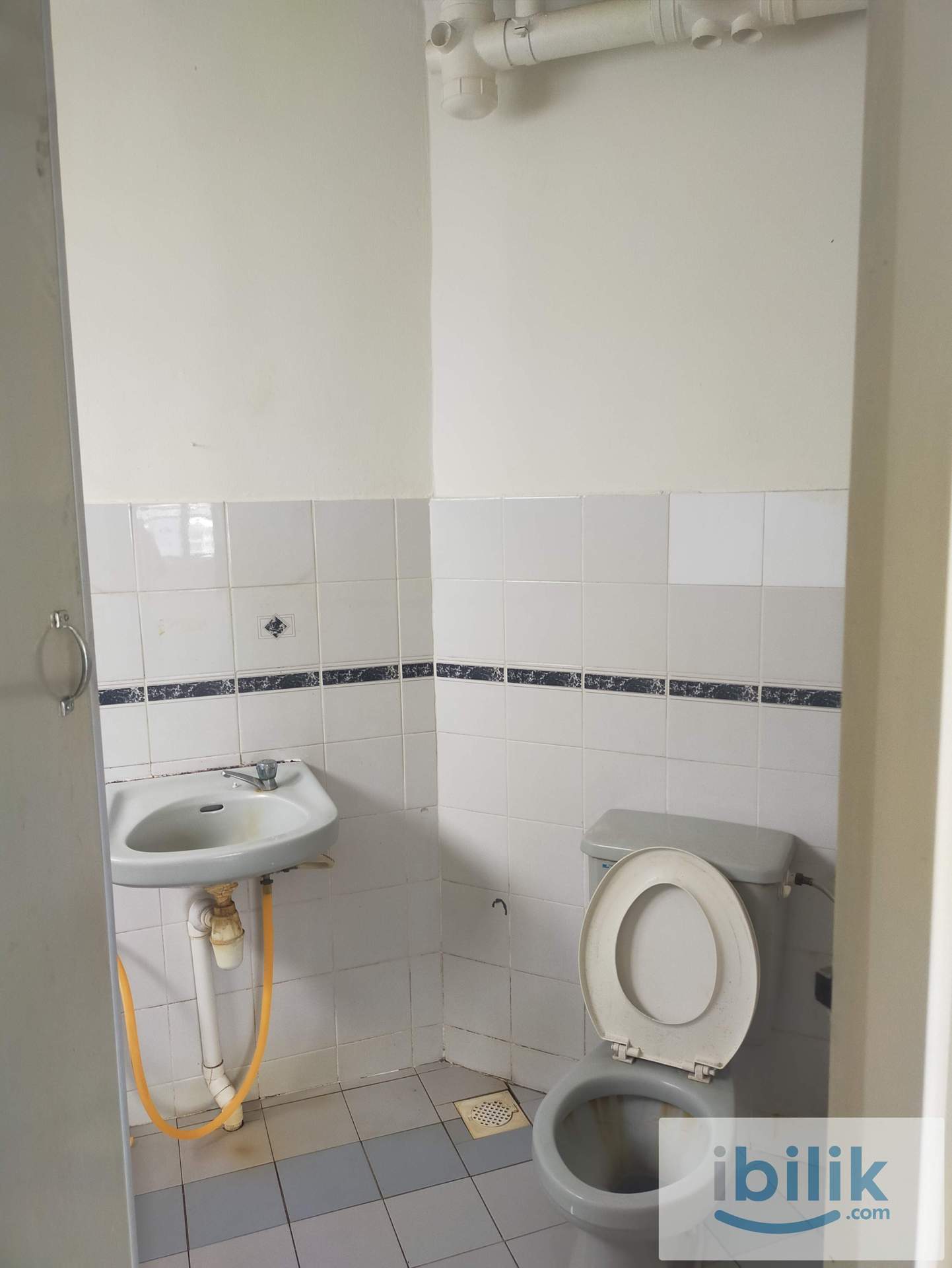 Master room for rent at BAM Villa Condominium Maluri Cheras Near MRT LRT Sunway Velocity - Image 5