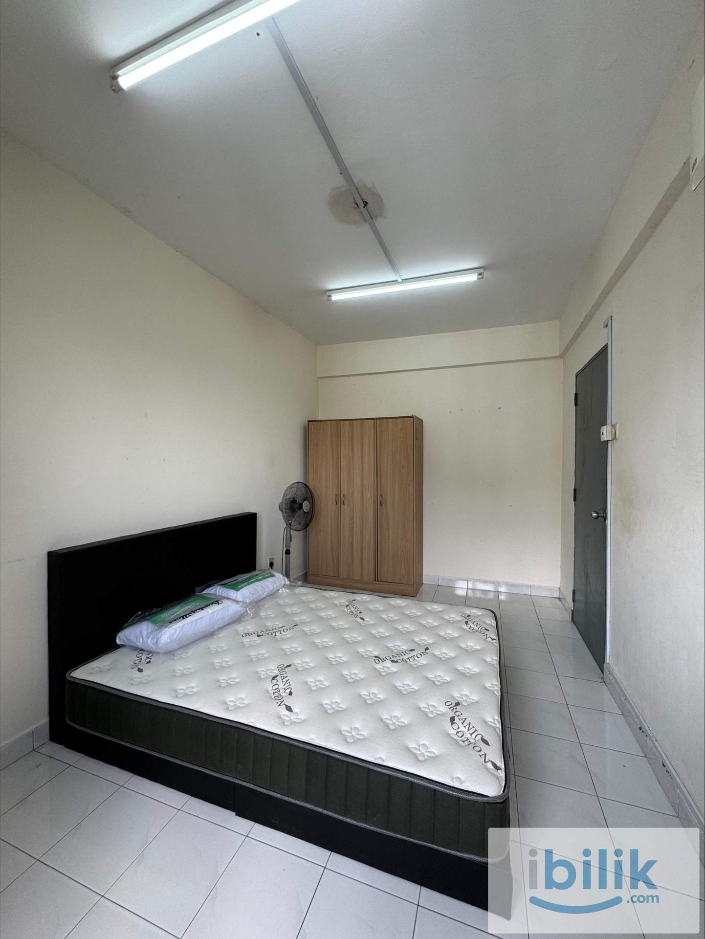 Middle Room at Seri Mas, Bandar Sri Permaisuri Cheras Taman Ikhsan Taman Ikan Emas Near MRT - Image 6
