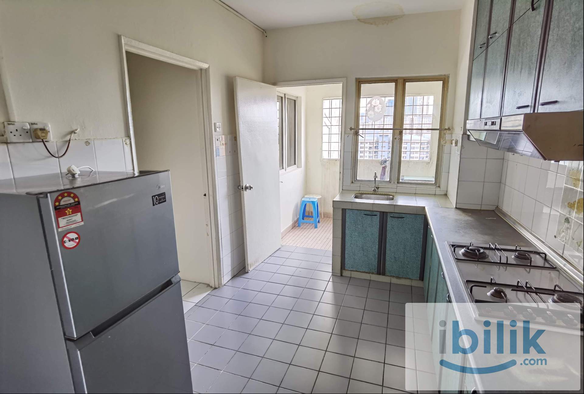 Middle balcony room for rent at BAM Villa Condominium Maluri Cheras Near MRT LRT Sunway Velocity - Image 3