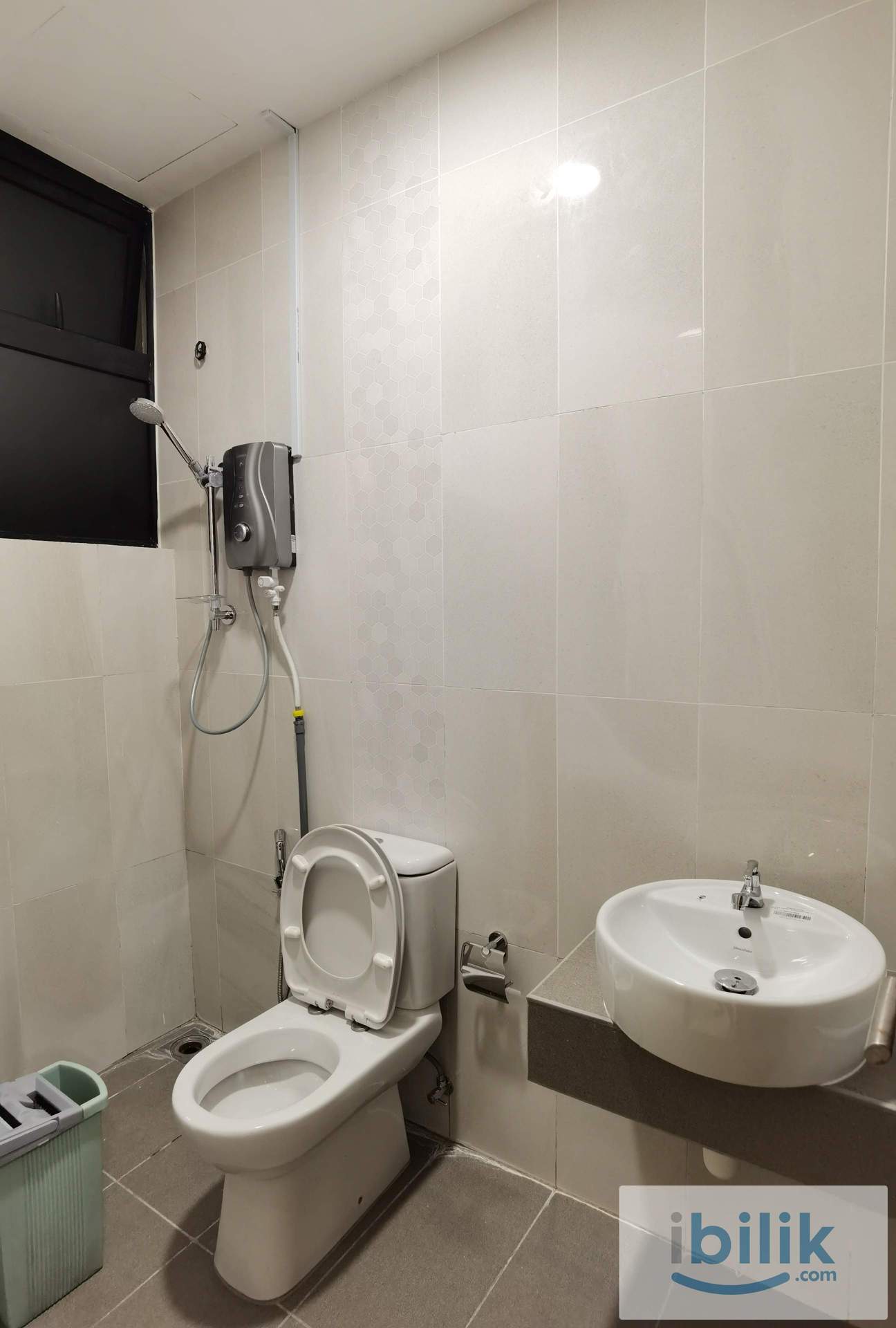 [Walking to MRT] Balcony Room at J Dupion Residence, Cheras Taman Tenaga Taman Pertama Near HUKM - Image 5