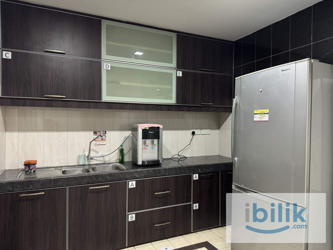Master Room at Endah Puri, Sri Petaling Near Endah Parade Near LRT Bukit Jalil - Image 6