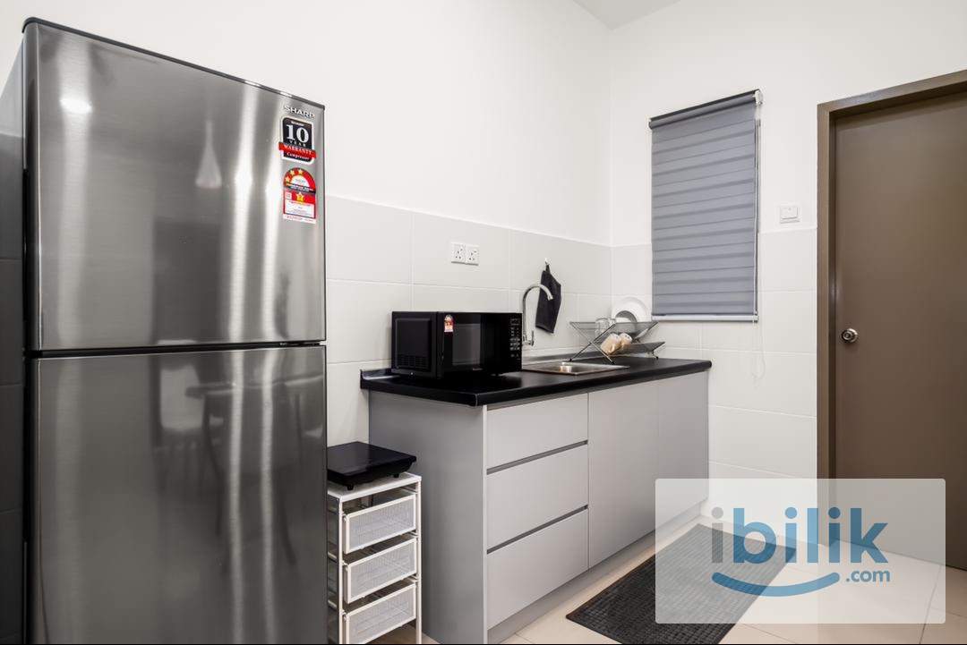 Middle Room at Platinum Splendor Residence, Semarak [PROMO] [FULLY FURNISHED] - Image 8