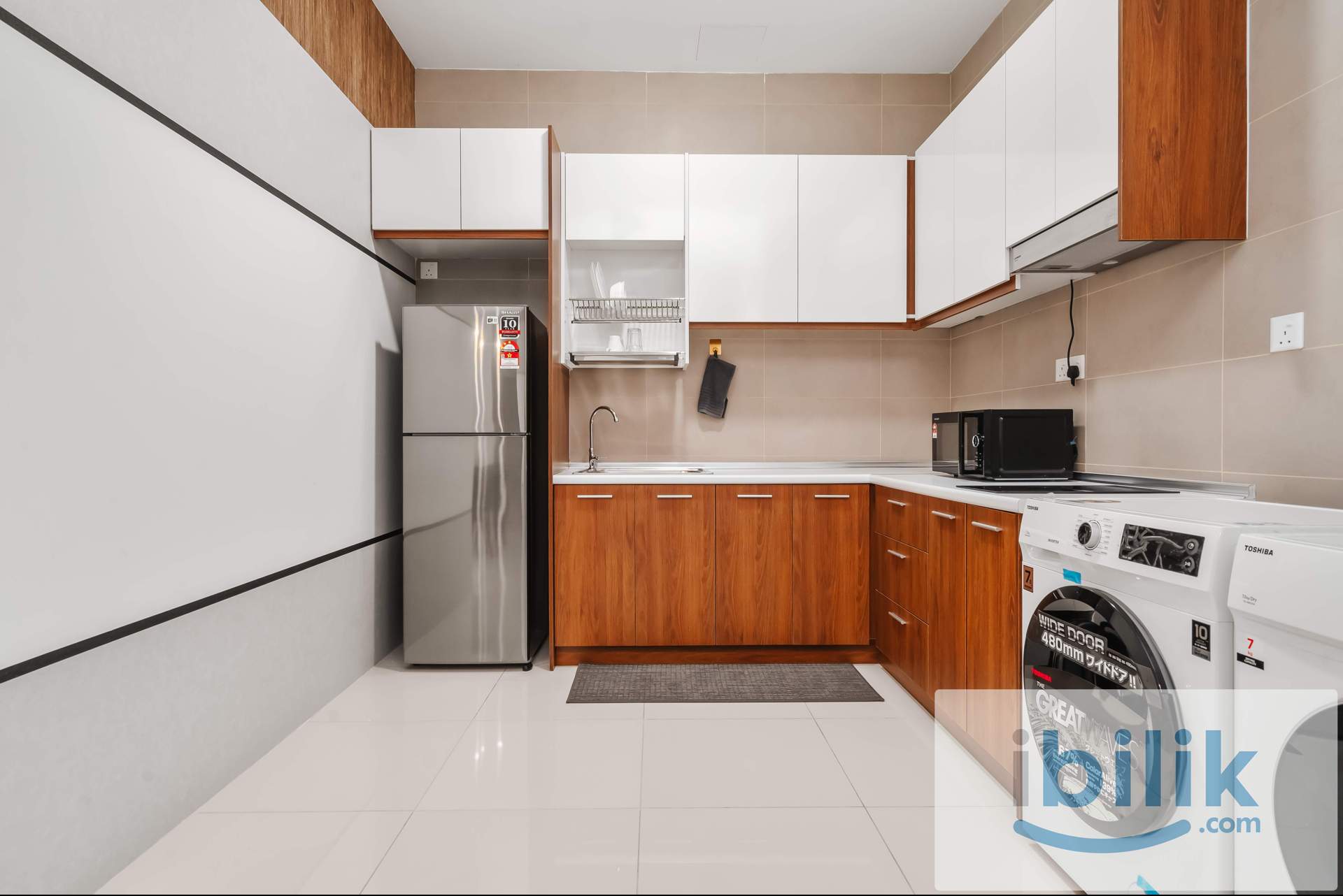 Middle Room at Rica Residence, Sentul [PROMO] [FULLY FURNISHED] - Image 8