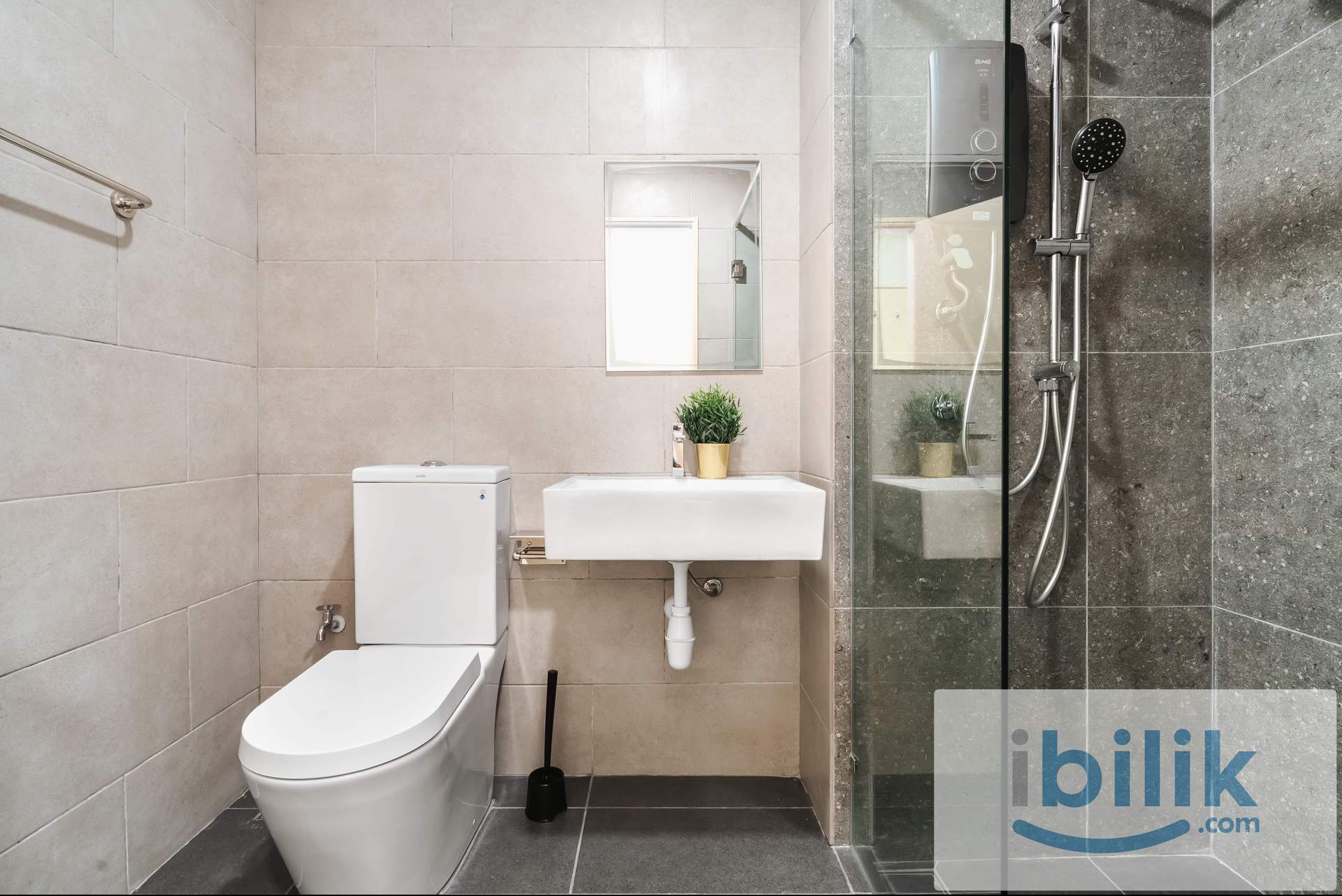 Middle Room at Meta Residence, Seri Kembangan [PROMO] [FULLY FURNISHED] - Image 6
