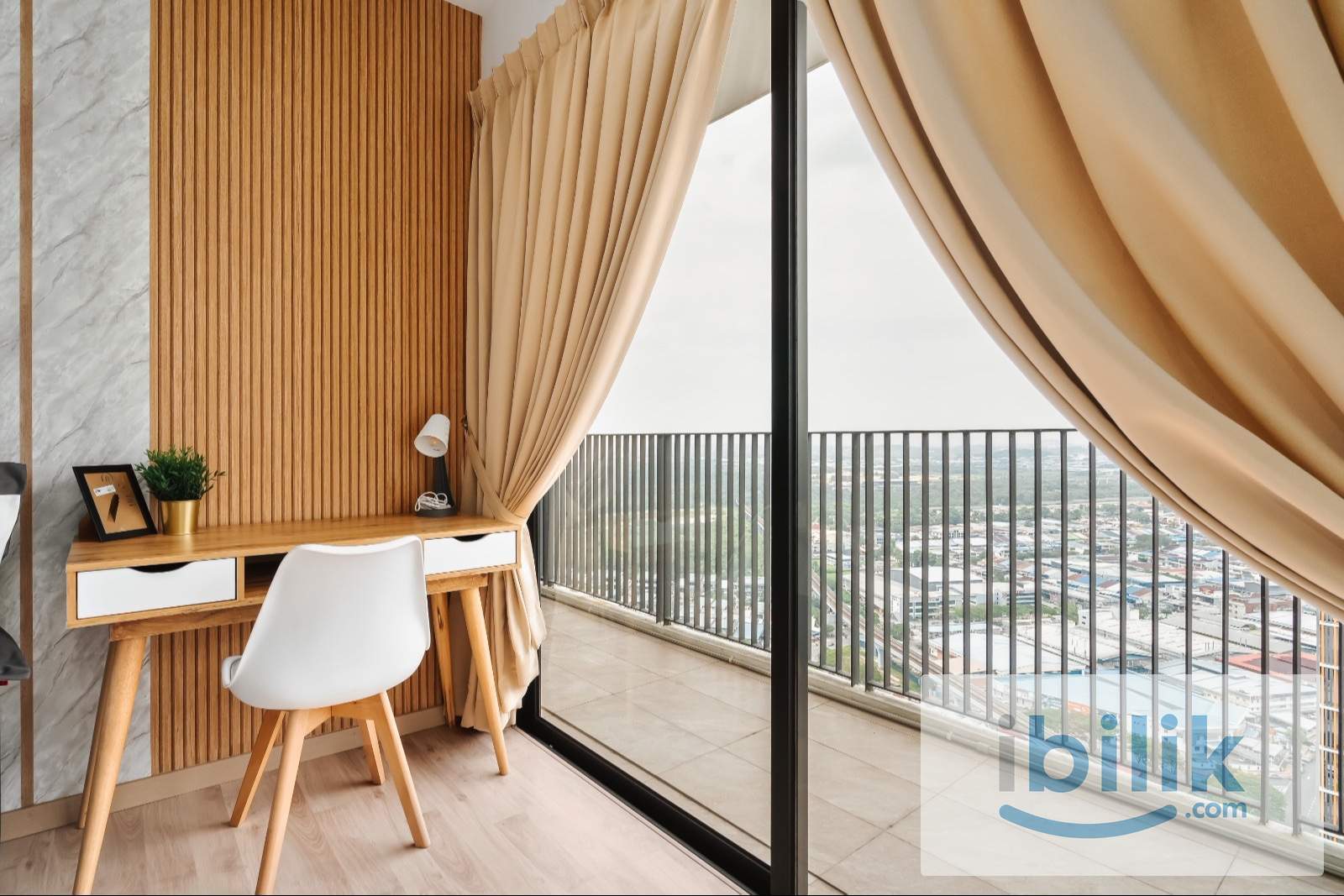 Middle Room at Emporis, Kota Damansara [PROMO] [FULLY FURNISHED] - Image 3