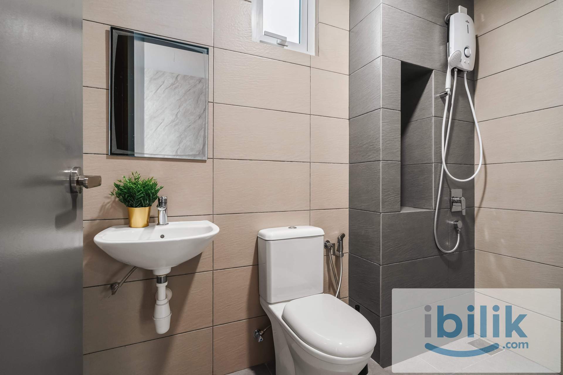 Master Room at Inspirasi, Mont Kiara [FULLY FURNISHED] [PROMO]  - Image 4