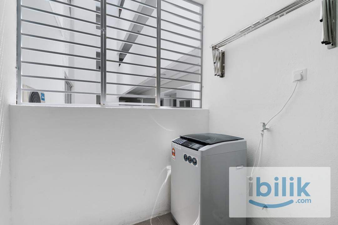 Middle Room at Platinum Splendor Residence, Semarak [FULLY FURNISHED] [PROMO]  - Image 8