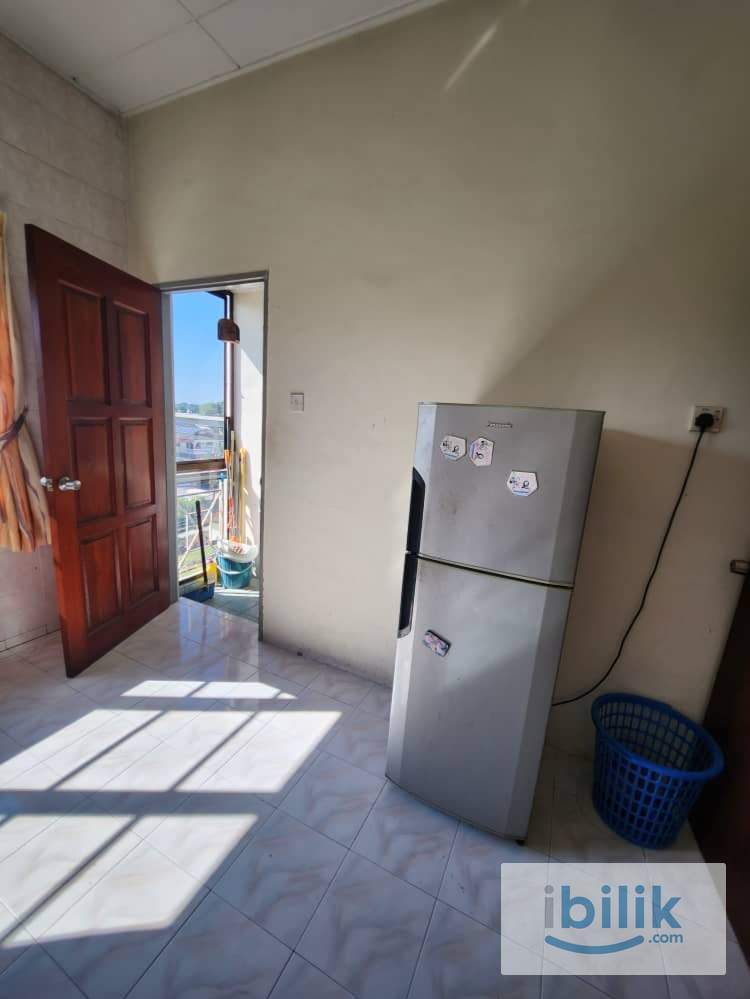 Single room 4th floor Condo for rent - Image 4