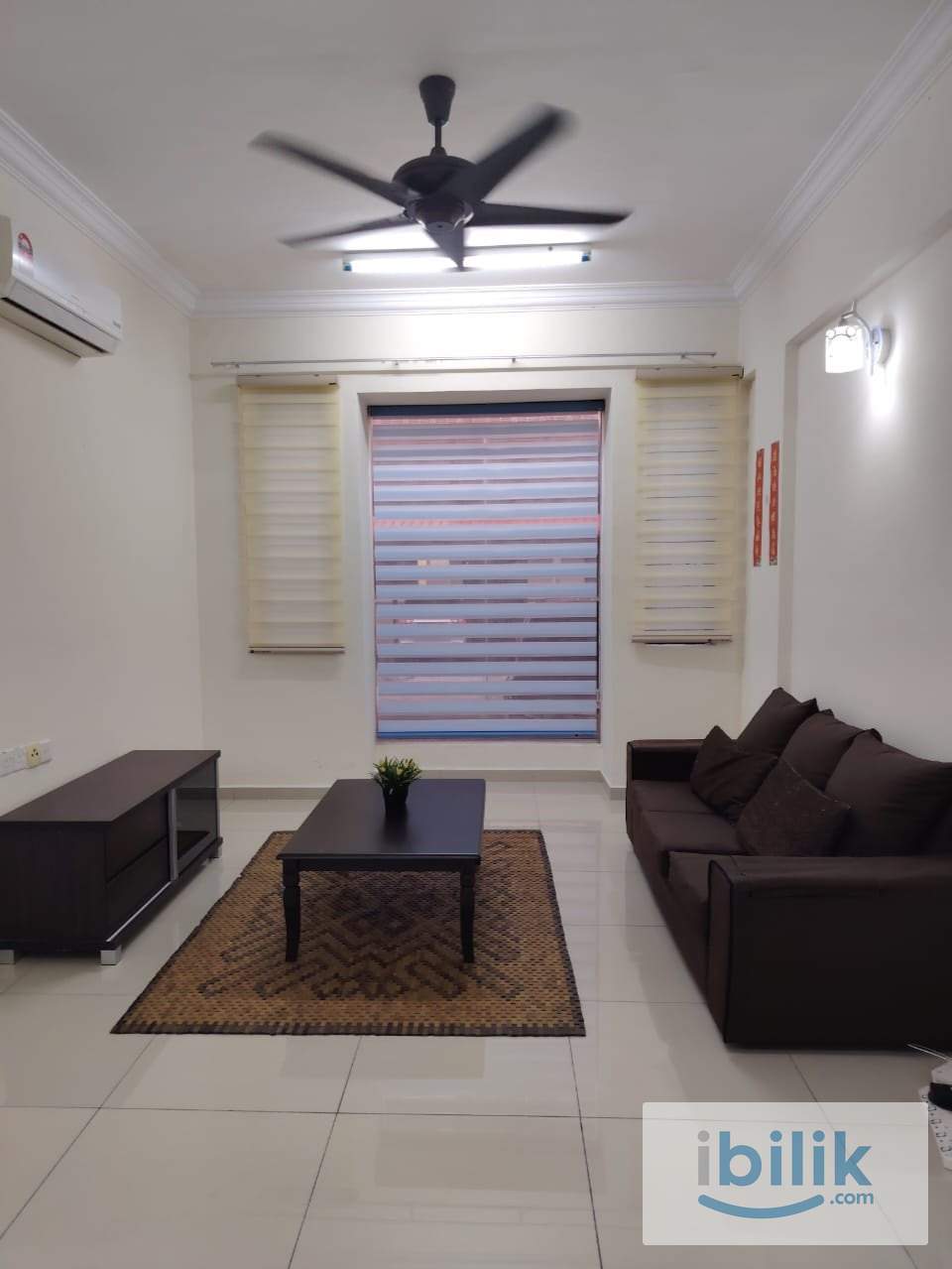 Middle room in condo for rent - Image 3