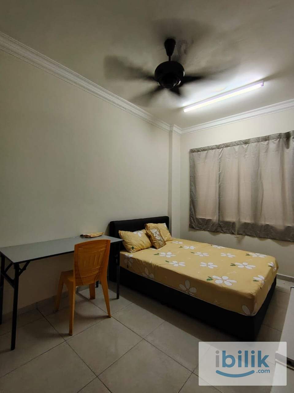 Middle room in condo for rent - Image 4