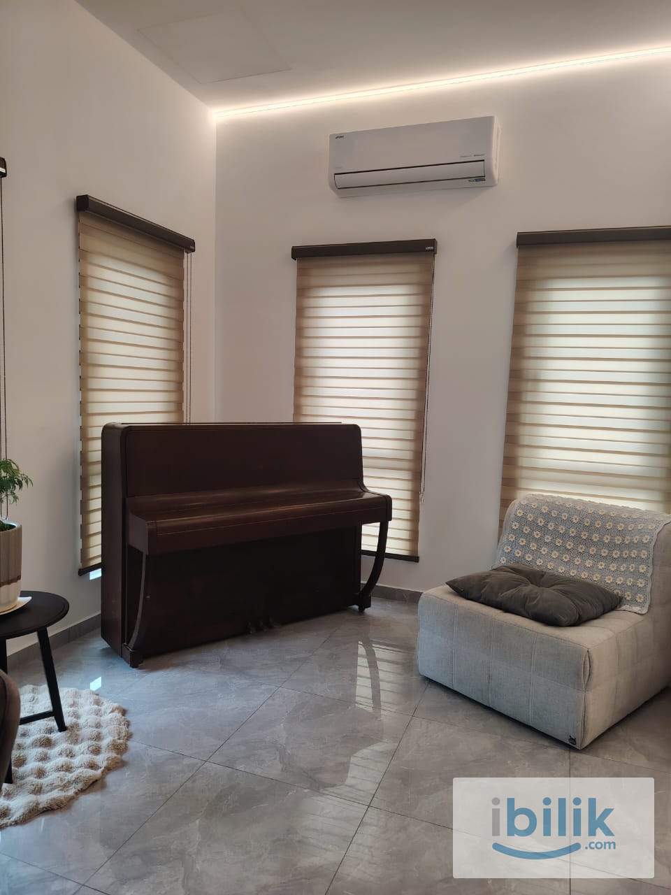 Master room in Bungalow for rent at Pasir Pinji, Ipoh - Image 8