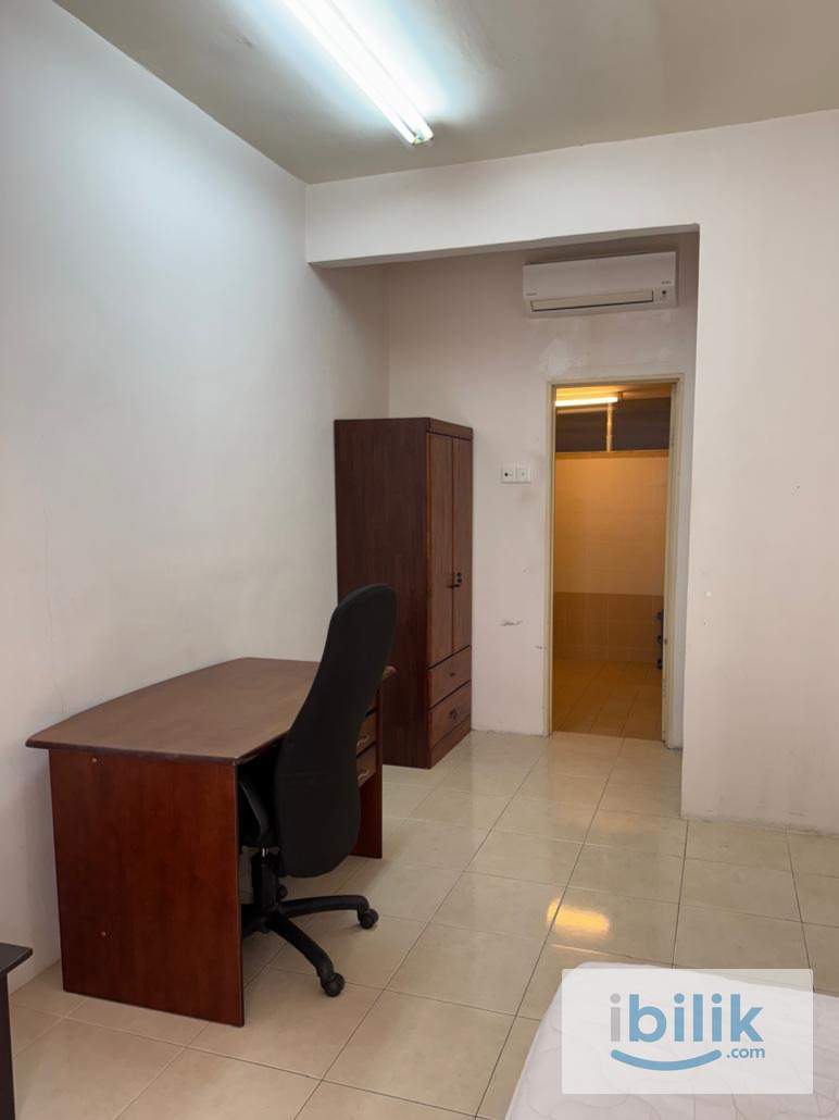 Master Room at D'Piazza Condominium [Female Unit] - Image 2
