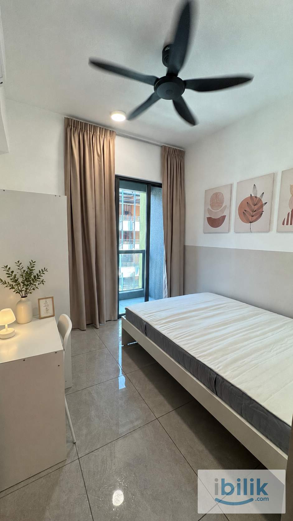 Bright Middle Room at Utropolis Batu Kawan | Fully Furnished | RM750 - Image 3