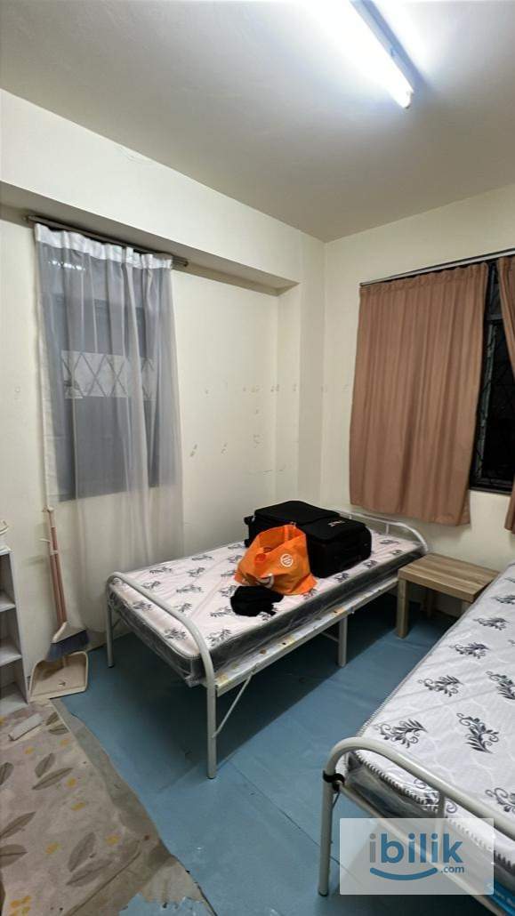 Mencari room mate wanita Melayu 2min berjalan ke LRT - Image 1
