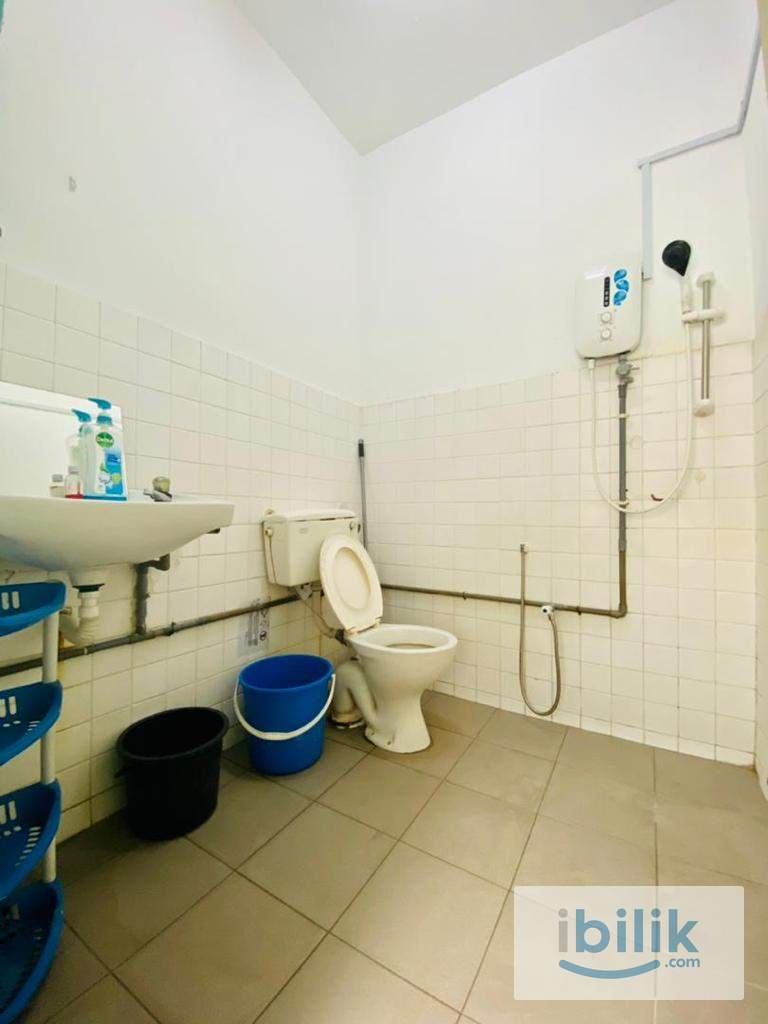 🏠Room For Rent At SS22 Petaling Jaya🏠Zero Deposit Apply💰Urgent Move In‼️Nearby🚗Starling Mall,Atria Mall - Image 2