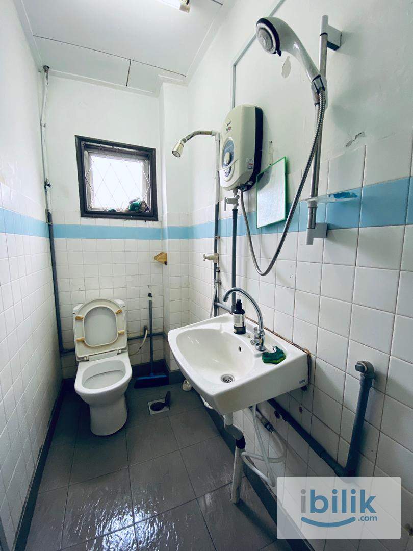 🏠Medium Room For Rent At SS2 Petaling Jaya🏠Nearby Sea Park,LRT Paramount🚝Zero Deposit Apply💰 - Image 2